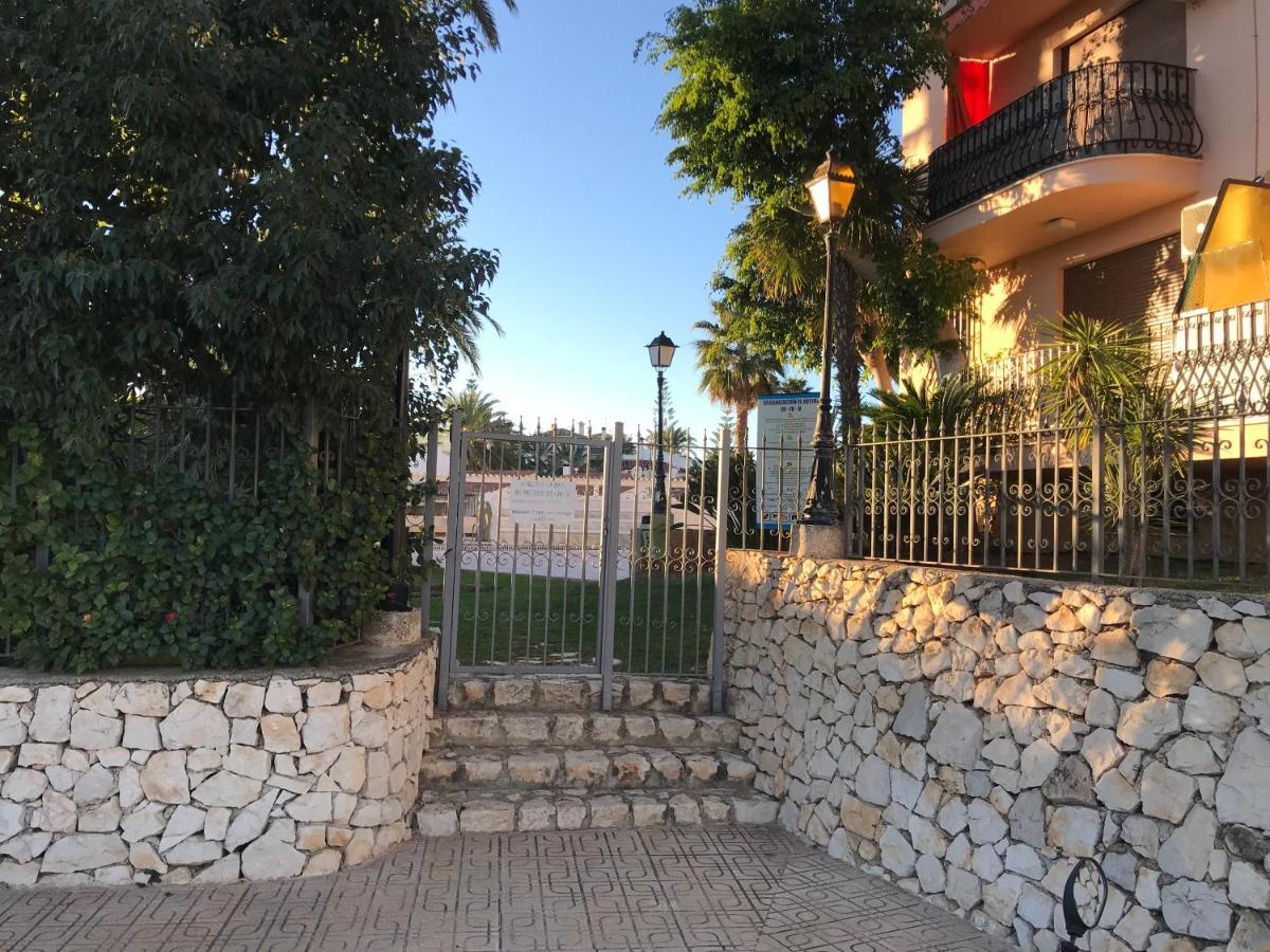 Estudio En Denia Con Piscina Y Wifi Privada, A 100 M Del Mar Exterior photo